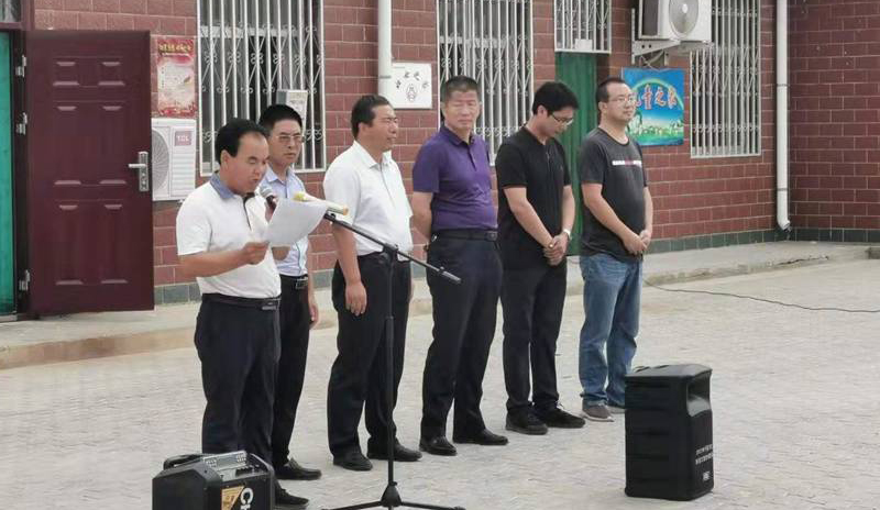 寧夏回族自治區(qū)吳忠市同心縣農(nóng)業(yè)局展會，愛麗潔農(nóng)村廁所改造產(chǎn)品備受歡迎！
